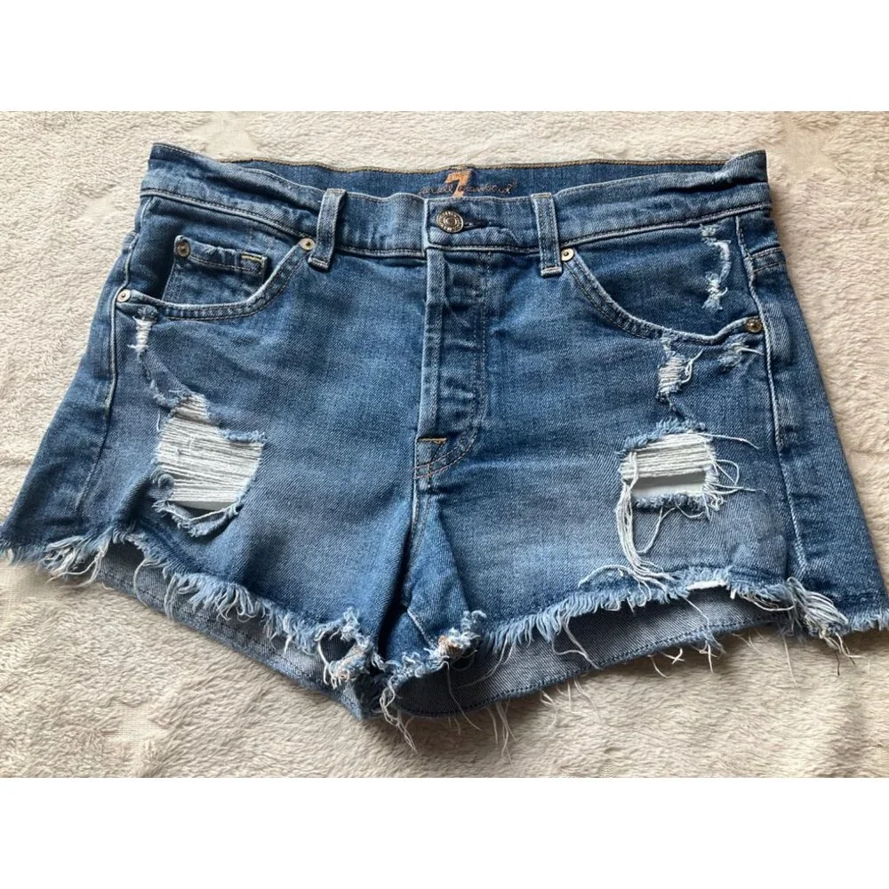7 For all Mankind Women Sz.27 Denim Jean Shorts Hot pants Button fly  Distressed - Picture 6 of 11